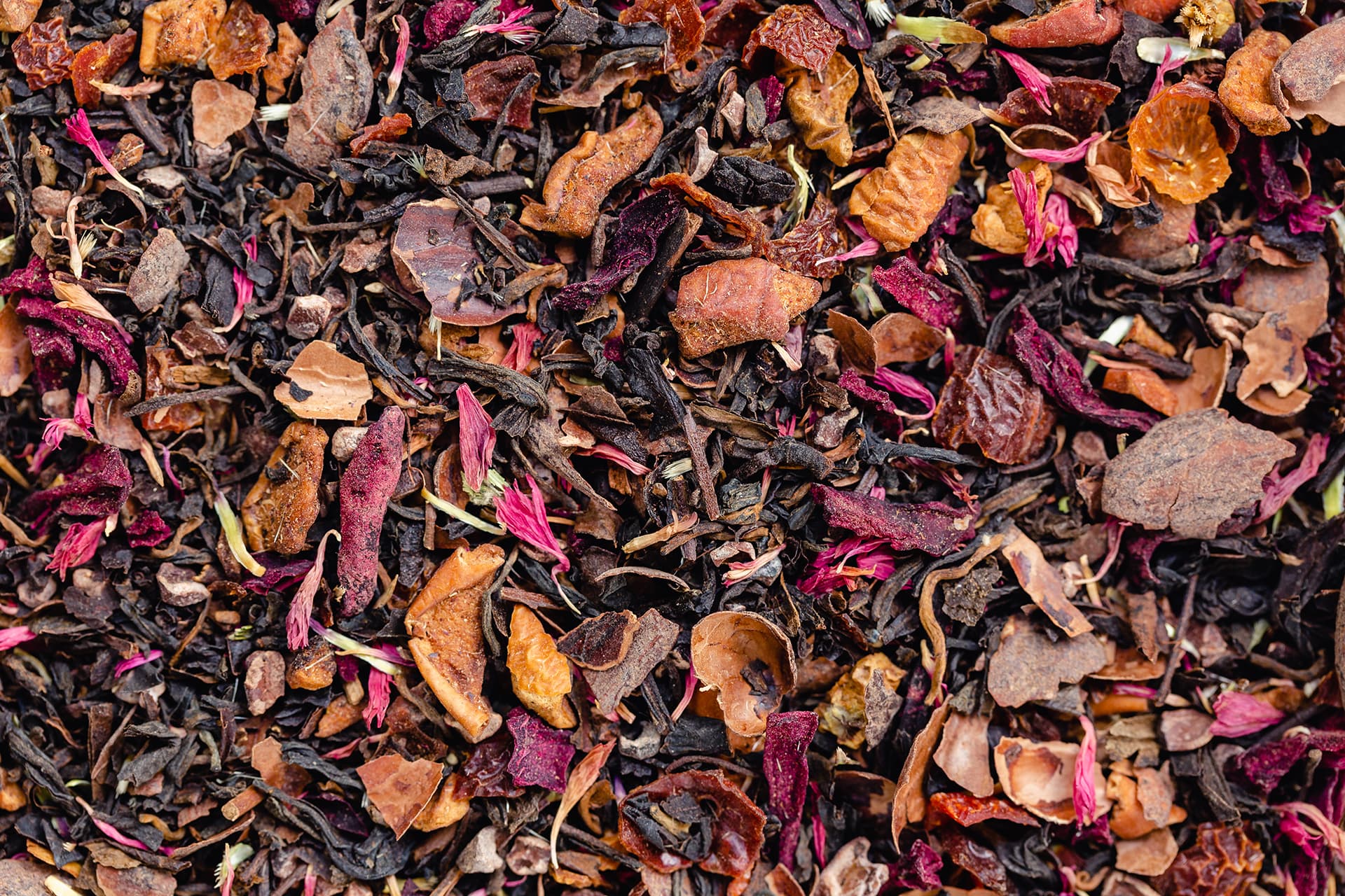 Red Velvet Oolong Tea Blend by Twist Teas